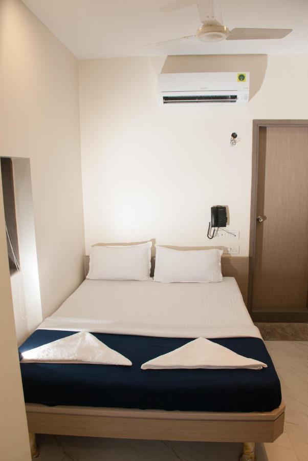 City Hotel Bombaj Zewnętrze zdjęcie