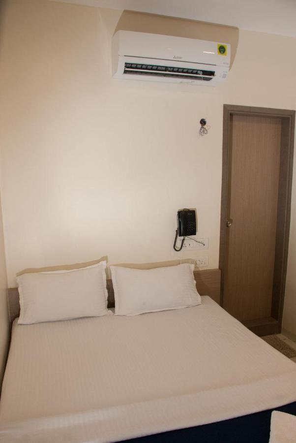City Hotel Bombaj Zewnętrze zdjęcie