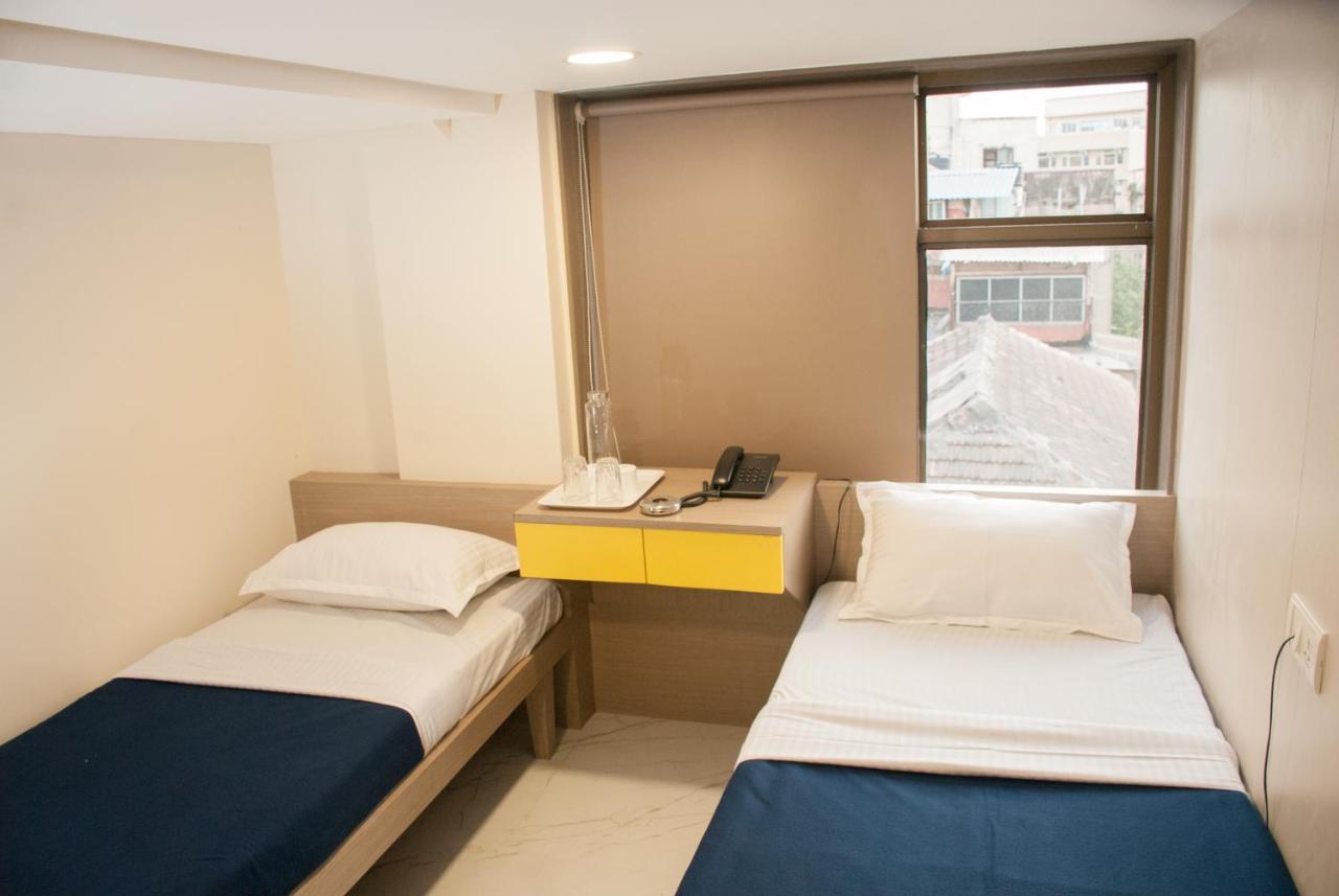 City Hotel Bombaj Zewnętrze zdjęcie
